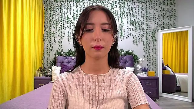 Snapshot of NicoleLimp chatting on 12.16.24 NicoleLimp online show from 12.16.24