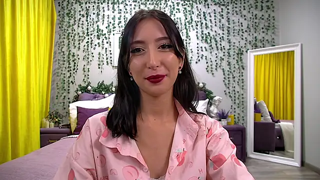 Snapshot of NicoleLimp chatting on 01.10.25 NicoleLimp online show from 01.10.25