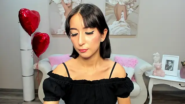 Snapshot of NicoleLimp chatting on 02.13.25 NicoleLimp online show from 02.13.25