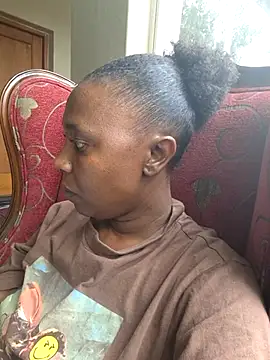 Snapshot of YourDreamLady22 chatting on 02.15.25 YourDreamLady22 online show from 02.15.25