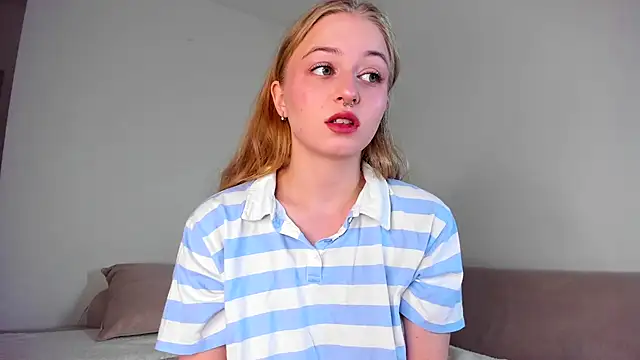 MiaMews online show from 11.11.25