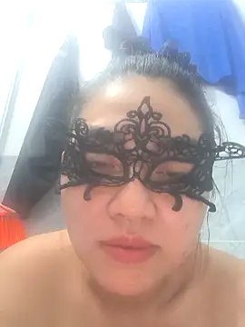 Snapshot of girldam95 chatting on 12.05.25 girldam95 online show from 12.05.25