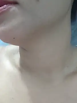 Snapshot of girldam95 chatting on 12.16.25 girldam95 online show from 12.16.25