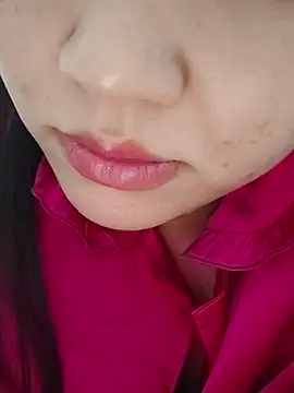 girldam95 online show from 12.20.25