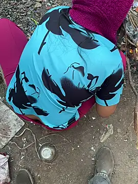 xyztopbeing online show from 01.06.25