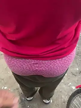 xyztopbeing online show from 02.10.25