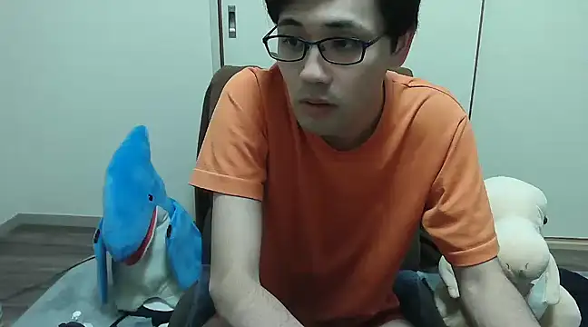 ryusei18570 online show from 12.31.24