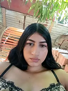 Snapshot of Julix_A chatting on 09.26.25 Julix A online show from 09.26.25