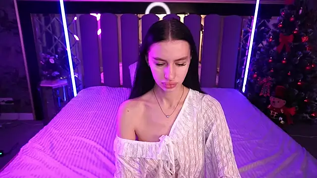 Snow WhiteeeX online show from 01.11.26