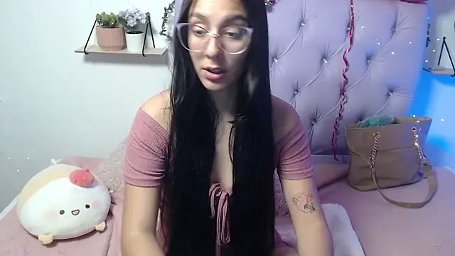 Snapshot of Freyja_01 chatting on 02.08.25 Freyja 01 online show from 02.08.25