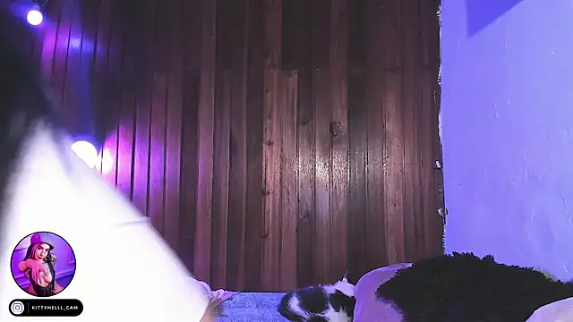 Alice woodville online show from 11.18.25