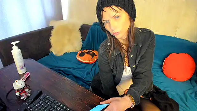 Snapshot of Elizabe_th chatting on 04.29.26 Elizabe th online show from 04.29.26