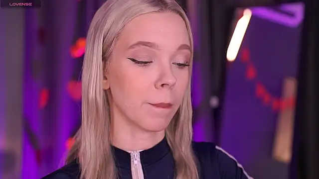  AlinaBailey online show from 02.15.26