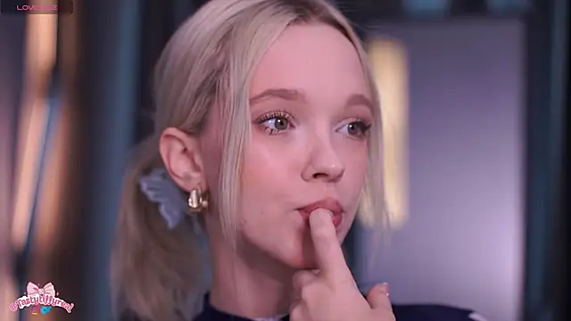  AlinaBailey online show from 03.13.26