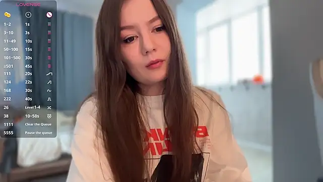 Snapshot of Emy_jonesss chatting on 10.16.25 Emy jonesss online show from 10.16.25