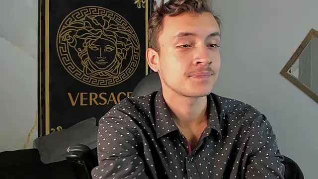 Desmon Clark online show from 01.07.25