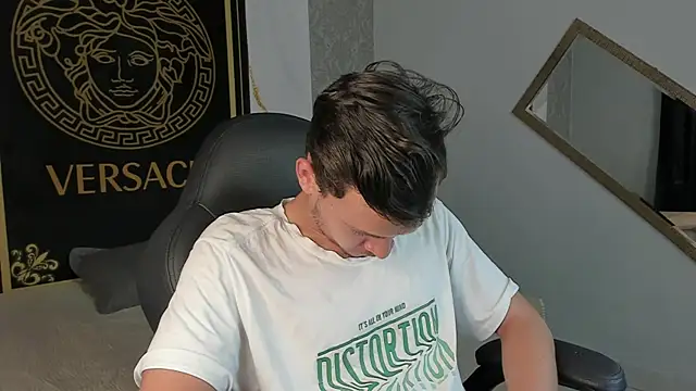 Desmon Clark online show from 01.13.25