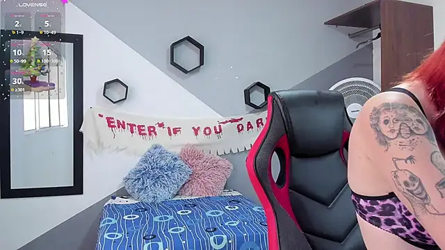 Danniela rivera online show from 12.12.24