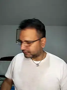 RogueTraveler online show from 02.02.25