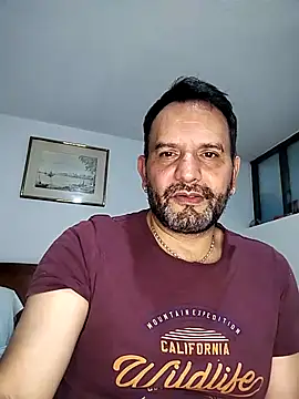 RogueTraveler online show from 02.14.25