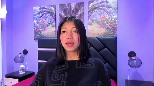 KimberlyVillaLobos online show from 11.17.25