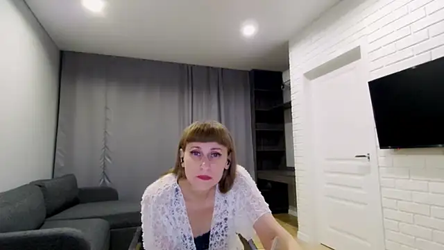 Daniella Lorente online show from 10.22.25