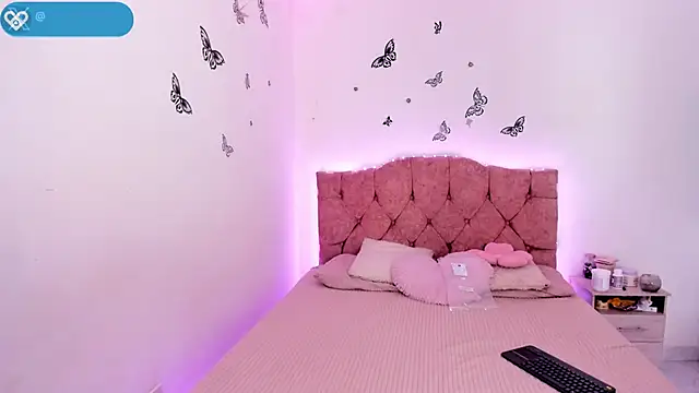 Snapshot of jade_dakota__ chatting on 10.29.25 jade dakota online show from 10.29.25