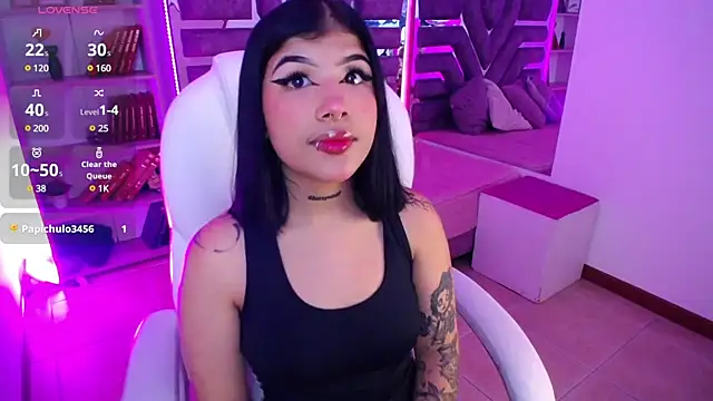 AliceWalker 11 online show from 02.03.25