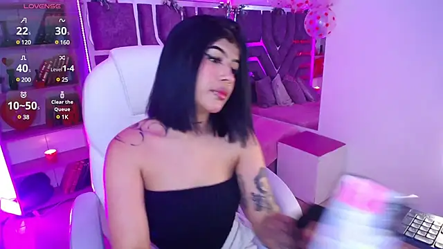 AliceWalker 11 online show from 02.10.25