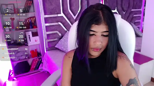 AliceWalker 11 online show from 03.14.25