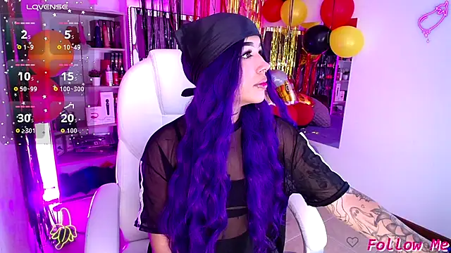 AliceWalker 11 online show from 09.27.25