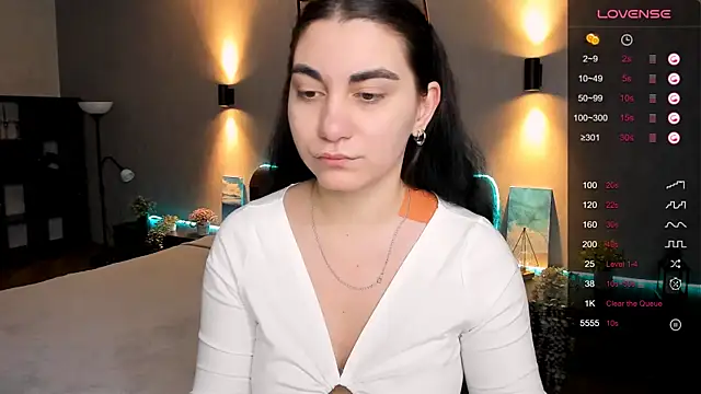 hannacheekss  online show from 02.10.25