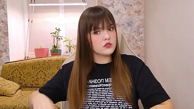 Snapshot of showmeparadise chatting on 02.08.26 showmeparadise online show from 02.08.26