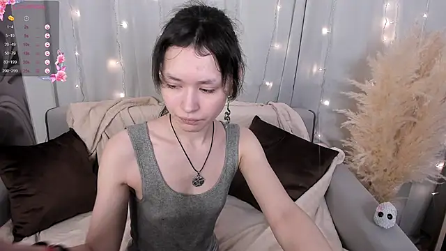 Emily Strikeee online show from 01.21.25