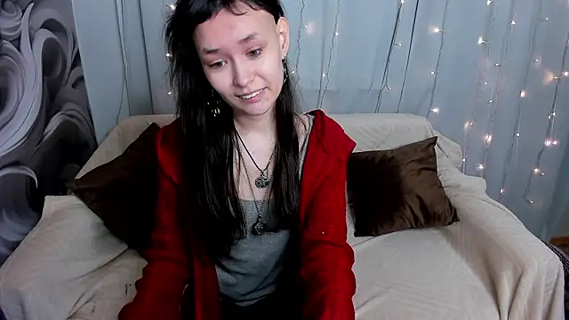 Emily Strikeee online show from 01.30.25