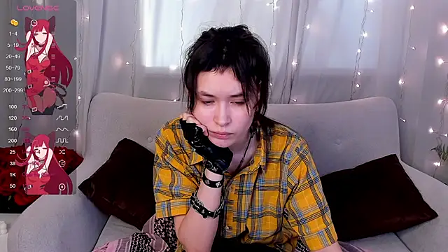 Emily Strikeee online show from 03.01.25