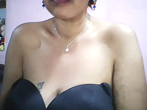 layanah12 online show from 09.16.25