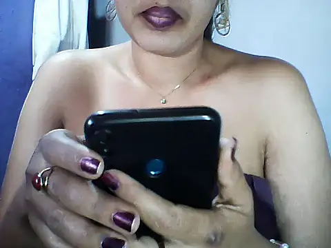 layanah12 online show from 10.12.25