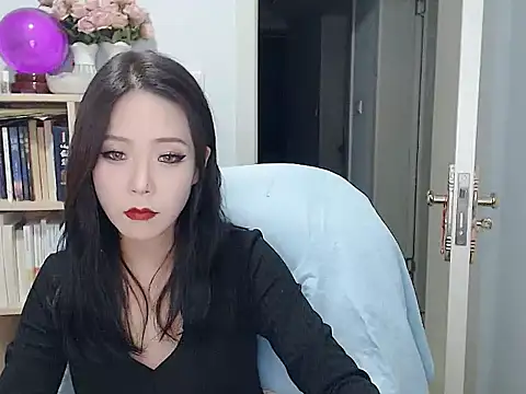 SuSushi728 online show from 12.22.25