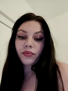 Snapshot of leeya_lee chatting on 01.14.25 leeya lee online show from 01.14.25