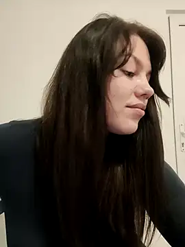 Snapshot of leeya_lee chatting on 03.20.25 leeya lee online show from 03.20.25