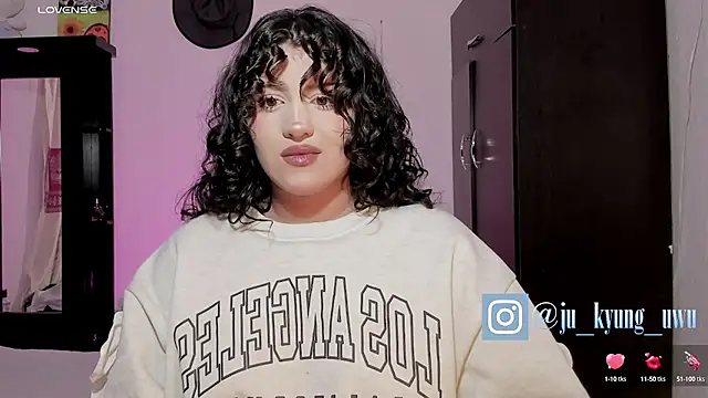 Ju Kyung online show from 12.17.24