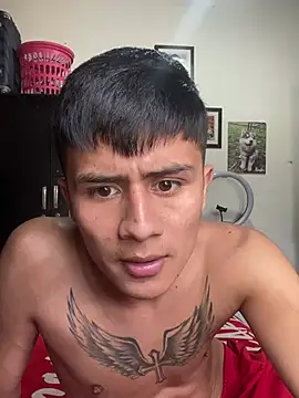 Snapshot of The__Rodriguez chatting on 01.31.25 The Rodriguez online show from 01.31.25