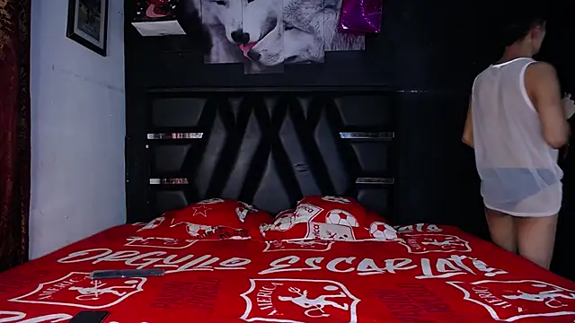 Snapshot of The__Rodriguez chatting on 02.28.25 The Rodriguez online show from 02.28.25