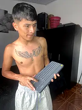 Snapshot of The__Rodriguez chatting on 09.28.25 The Rodriguez online show from 09.28.25