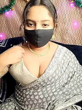 Snapshot of Deshi_Chori chatting on 01.12.25 Deshi Chori online show from 01.12.25