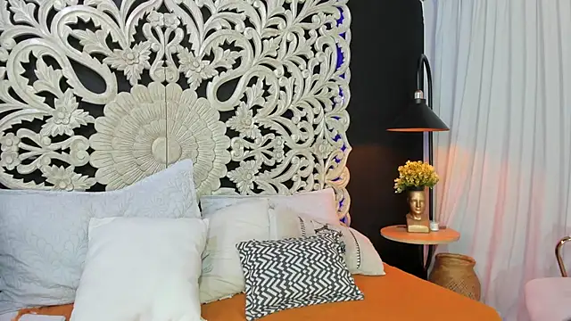 Mindy sweety online show from 10.03.25