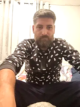 Snapshot of Calin251283 chatting on 11.08.25 Calin251283 online show from 11.08.25