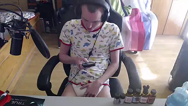 BabyDracoDarkfang online show from 04.03.26