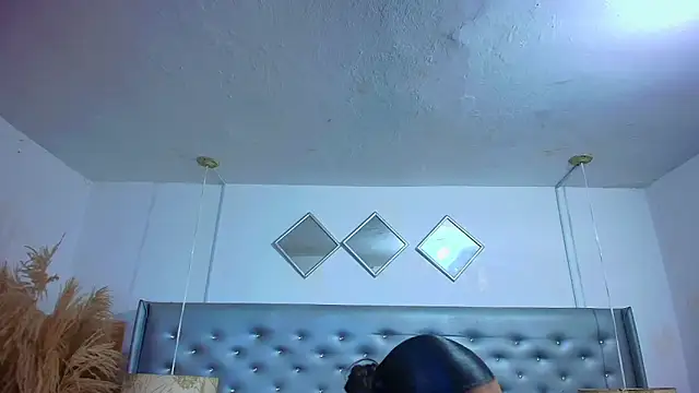 EileenBenzon online show from 11.26.25